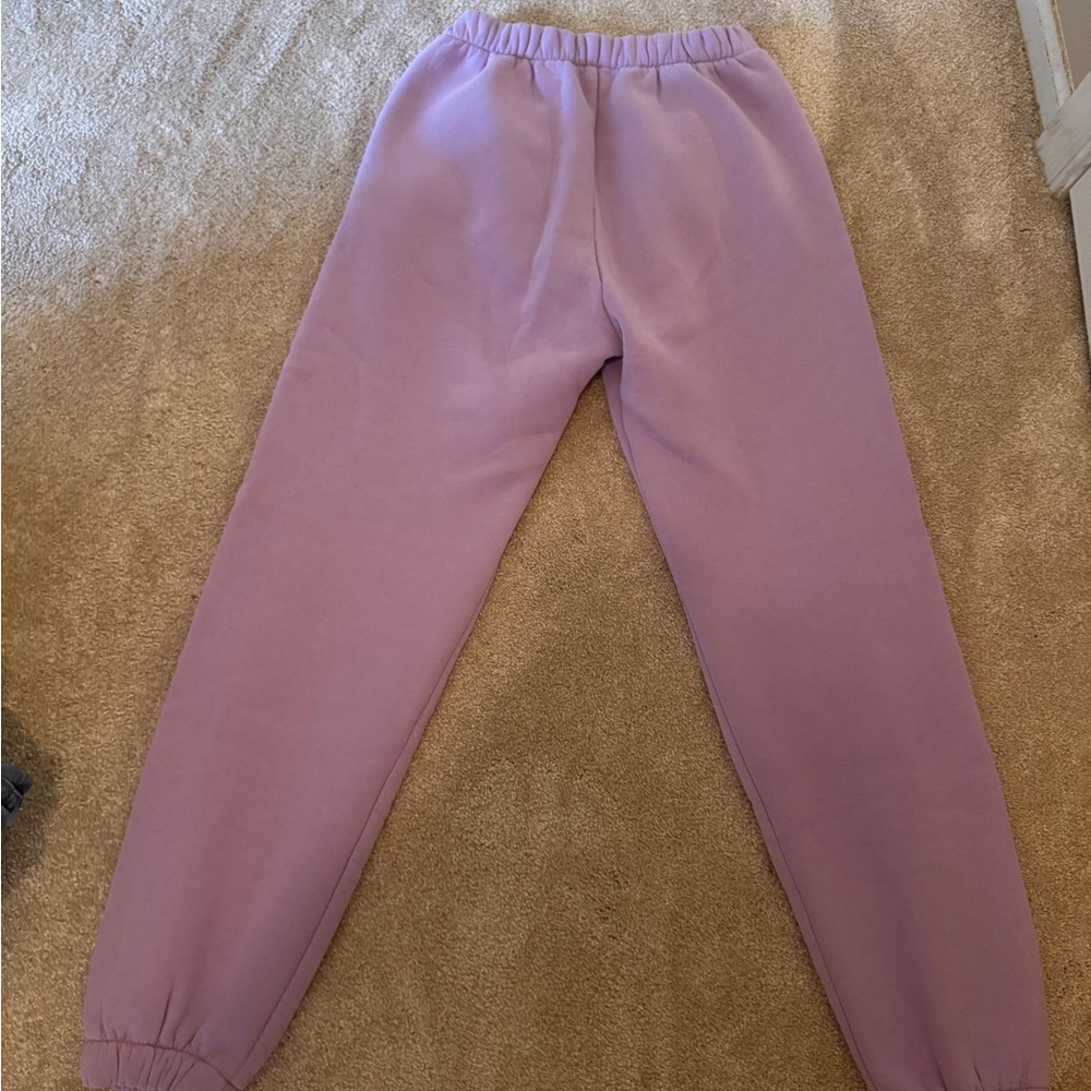 LAVENDER CUFFED SWEATPANTS